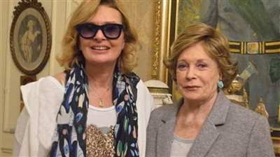 يسرا تنعى جيهان السادات: تربطنا صداقة وكانت سندا لزوجها