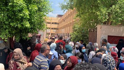 طلاب الثانوية العامة بالدقهلية يشكون من ضيق الوقت في امتحان اللغة العربية