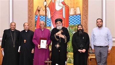 البابا تواضروس يستقبل مطران الكنيسة الأسقفية الجديد