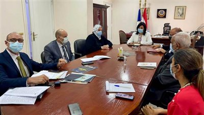 غادة شلبي تجتمع بلجنة تسيير أعمال نقابة المرشدين السياحين