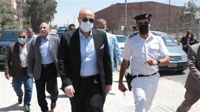 محافظ بني سويف يتفقد سير الأعمال بطريق السادات والدائري