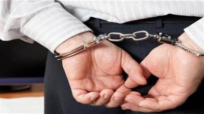 ضبط شخص لقيامه بالإتجار في النقد الأجنبي خارج نطاق السوق المصرفية