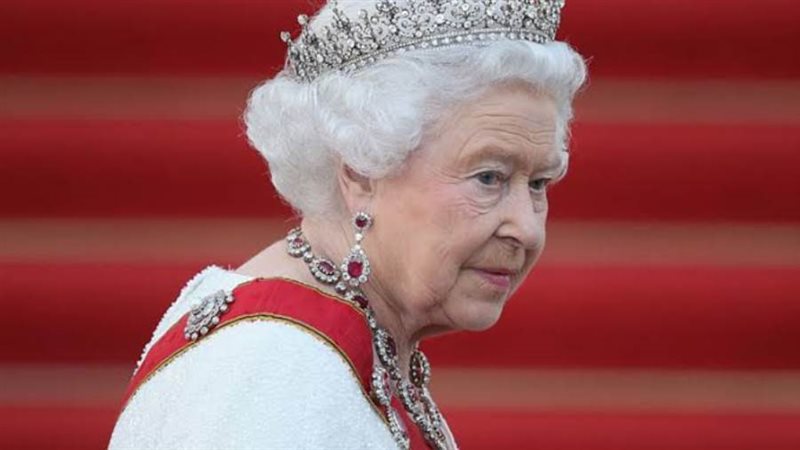 الملكة إليزابيث