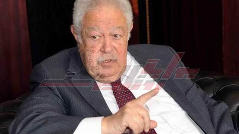 نقيب المحامين