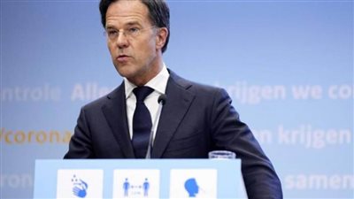 رئيس الوزراء الهولندي يعتذر عن تخفيف قيود كوفيد-19 مبكرًا وسط ارتفاع الإصابات