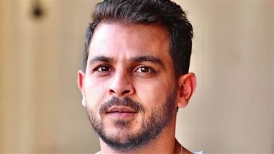 محمد رشاد يحسم الجدل.. هل أغنيته الجديدة موجهة إلى مي حلمي؟