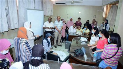 بالتعاون مع كلية التمريض صيدلة سوهاج تنظم دورة تدريبية عن الإسعافات الأولية 