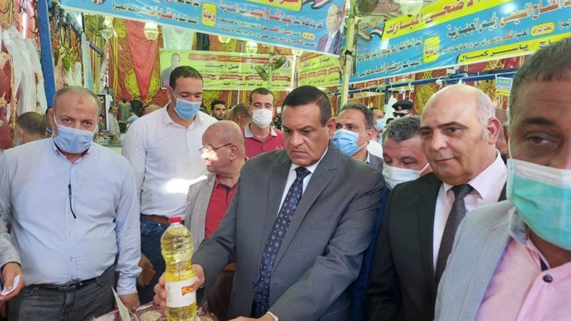 محافظ البحيرة يفتتح