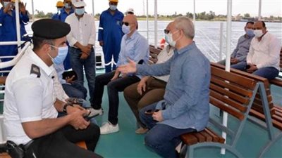 محافظ الأقصر يشهد مراسم التشغيل التجريبي للمعديتين النهريتين الجديدتين 