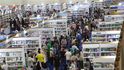 عاجل.. 91 ألف زائر باليوم الرابع عشر لمعرض القاهرة الدولي للكتاب 