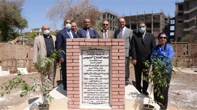 رئيس جامعة أسيوط يضع حجر الأساس للمستشفى الجامعي الجديد 