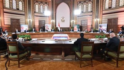 عاجل| الرئيس السيسي يترأس اجتماعًا بخصوص مبادرة 