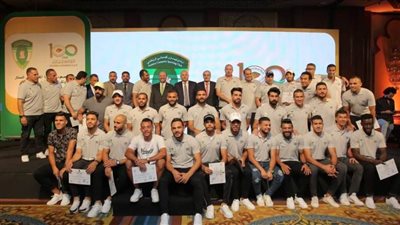 احتفالية إيسترن كومباني لتكريم لاعبيه بعد الصعود للدوري الممتاز 