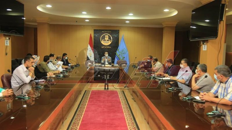 اجتماع نائب المحافظ