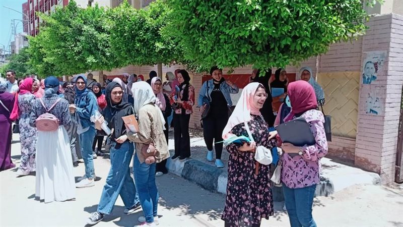 طلاب الثانوية العامة