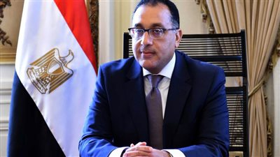 رئيس الوزراء: الدولة تمضي قدما نحو تدعيم قاعدة الصناعة وركائزها 