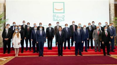 الرئيس السيسي يجتمع مع رجال الأعمال المصريين المشاركين بـ