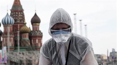 روسيا تُسجل 25 ألفا و704 إصابات جديدة و799 وفاة جراء فيروس 