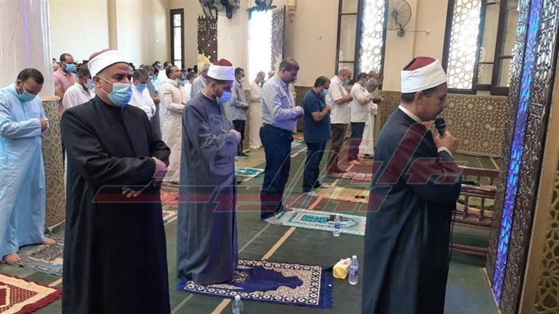 خلال الافتتاح