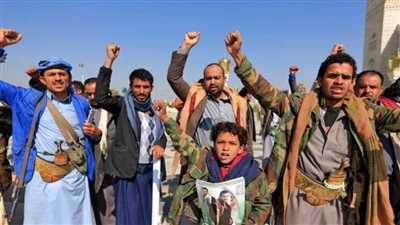اليمن يطالب بضغط دولي على الحوثيين