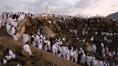 السعودية: تهيئة منطقة جبل الرحمة بمشعر عرفات للتسهيل على الحجيج لأداء نسكهم