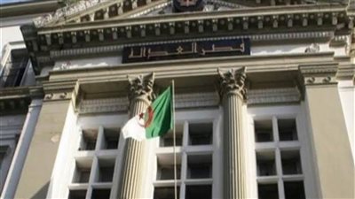 الجزائر.. القضاء يدين مغنيا شعبيا انتقد الرئيس تبون بأغنية