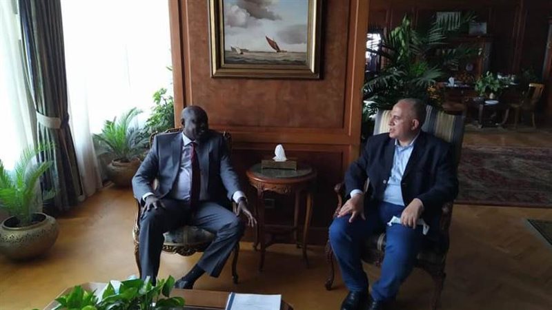 لقاء وزير الري ونظير