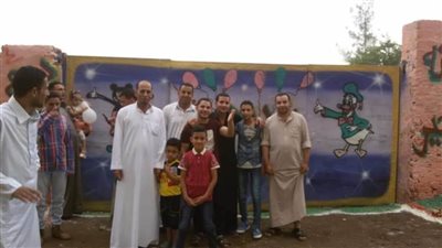 تلوين الجدران ورسومات لإدخال البهجة على الأطفال بالشرقية 