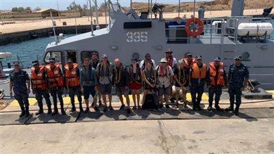 عاجل| البحرية المصرية تنجح في إنقاذ يخت شراعي يحمل الجنسية السويسرية