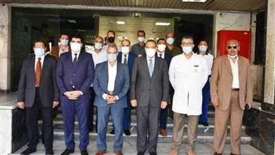 محافظ الشرقية يتابع سير العمل بمستشفى المبرة ويهنئ المرضى بعيد الأضحى