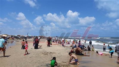 عاجل/ إنقاذ 100 شخص على شواطئ مصيف بلطيم من الغرق