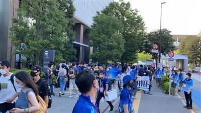 شاهد.. مدخل استاد طوكيو وزحام شديد قبل حفل الافتتاح 