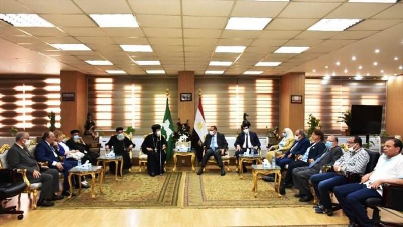 محافظ الشرقية يستقبل