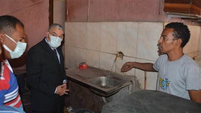 اجتماع عاجل لمحافظ المنيا بشركة مياه الشرب لحل مشاكل انقطاع وضعف المياه