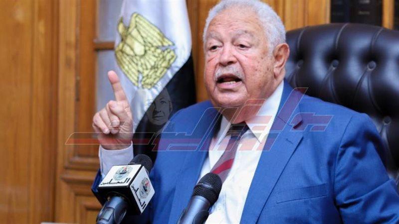 نقيب المحامين