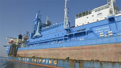 عاجل.. الكراكة حسين طنطاوي تصل قناة السويس