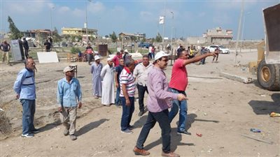 السكرتير العام المساعد يقود حملة لإزالة الإشغالات المتواجدة بمحيط محطة رفع السلام الرئيسية ١ ببحر البقر