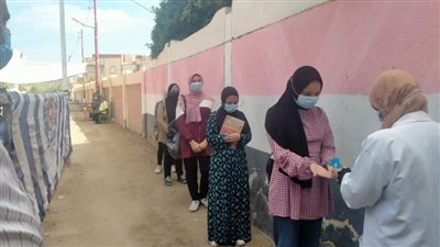 21576 طالبا بالبحيرة يؤدون امتحان اللغة الأجنبية الأولى