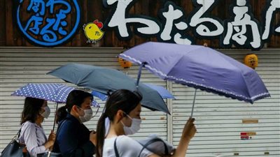 عاصفة استوائية تلامس اليابسة شمال اليابان