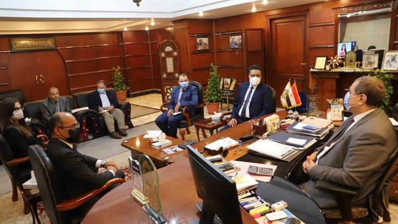 وزير القوى العاملة