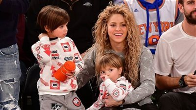 شاكيرا تمنع أطفالها من الاستماع إلى أغانيها.. لماذا؟