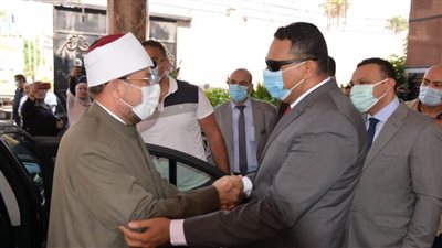 بحضور وزير الأوقاف.. تسليم ٤٠ طن لحوم أضاحي للأسر الأولى بالرعاية بالدقهلية