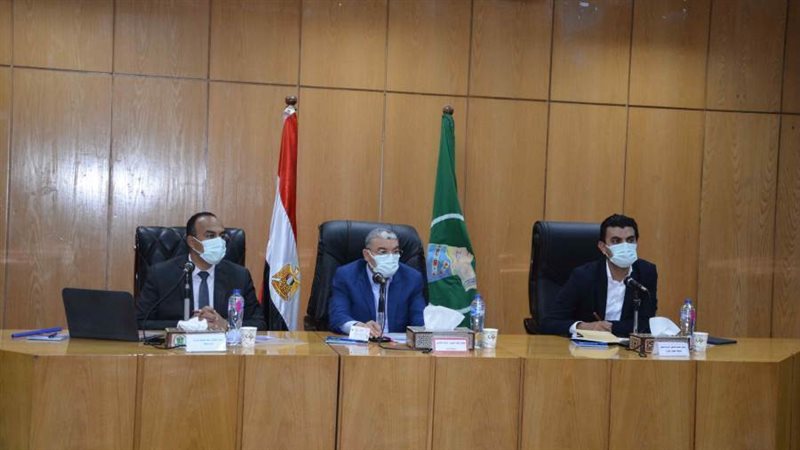 محافظ المنيا يتابع