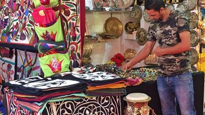 وزيرة التضامن تقرر زيادة ساعات العمل اليومية بـ