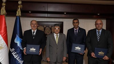 الفريق أسامة ربيع يشهد توقيع اتفاقية المساهمين لتأسيس شركة مساهمة مصرية للصناعات الغذائية