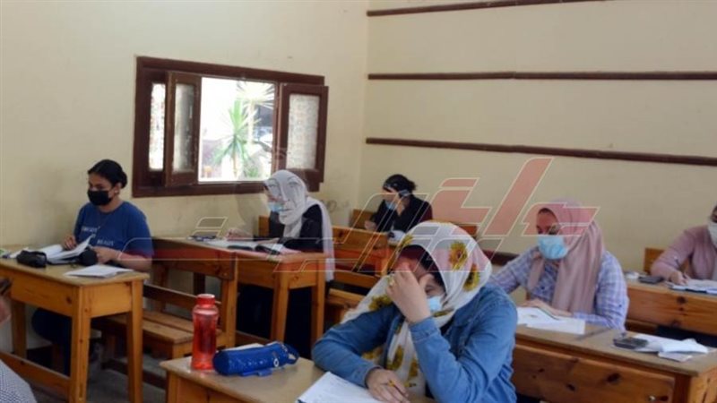 طلاب الثانوية العامة