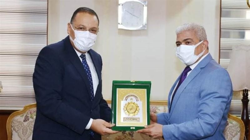 مدير الأمن ومحافظ