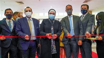 وزيرة التجارة والصناعة تفتتح الدورة التاسعة لمعرض 