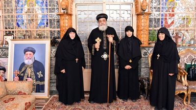 البابا تواضروس الثاني يستقبل الراهبة المشرفة على دير العذراء بأهاويو