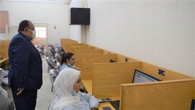 ماجد نجم يتفقد مقر تنسيق الجامعات الأهلية بالجامعة